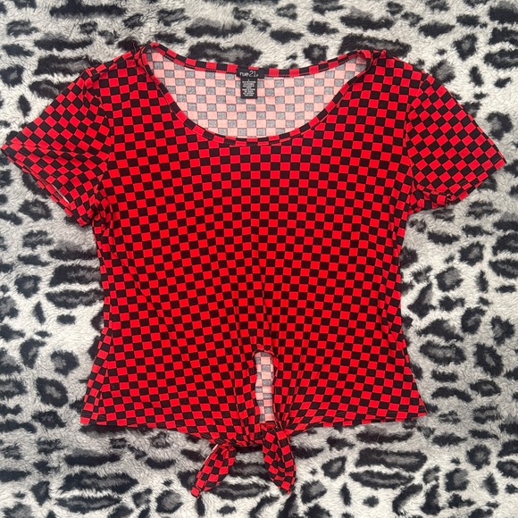 Rue21 Tops - Rue21 Red and Black Checker Tie-Front Crop Top